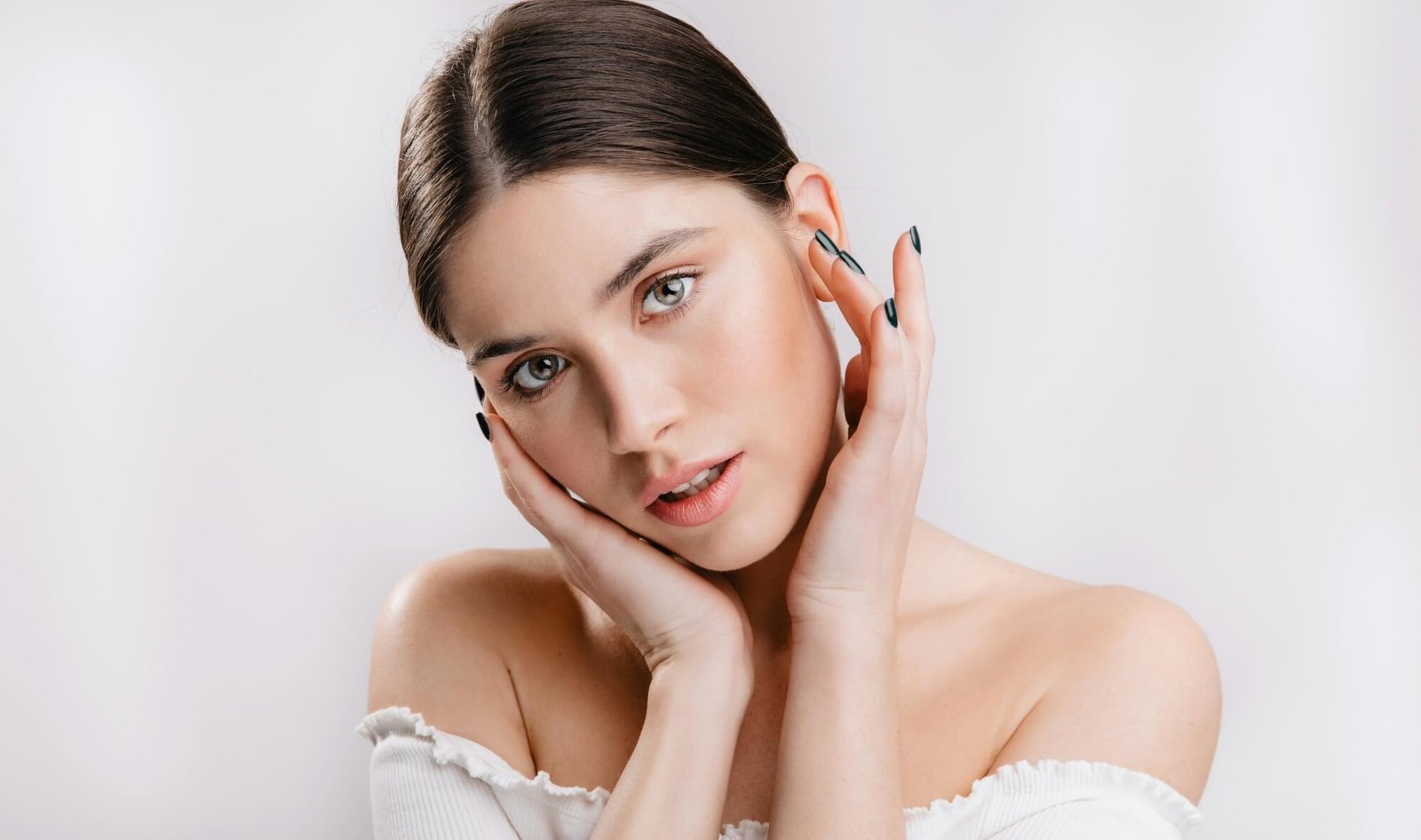 look-studio-AYdqXiJ_MBM-unsplash (1) (1)